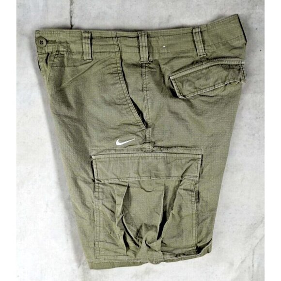 Nike SB Cargo Shorts Men's Size 32 Green Ripstop Utility Skateboarding Shorts - Picture 10 of 12